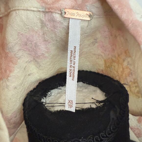 Free People Celia Printed Hem Blouse Collared Button Down Tie Front Top - Picture 8 of 8